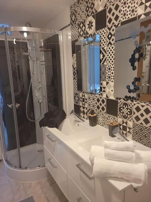 Petite Maison Cosy En Duplex Eguelshardt Bagian luar foto